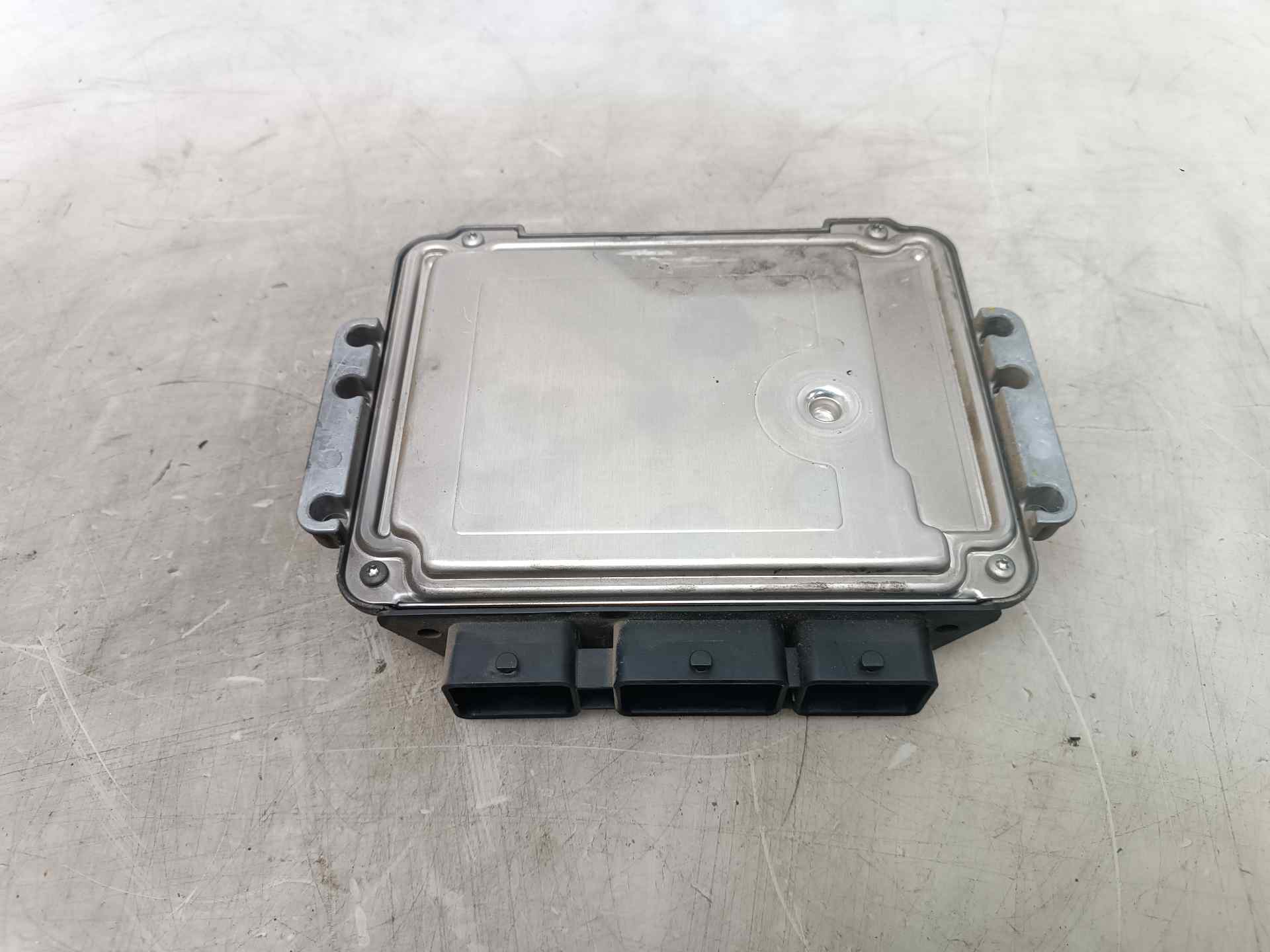 RENAULT Megane 2 generation (2002-2012) Engine Control Unit ECU 8200310863 25915714