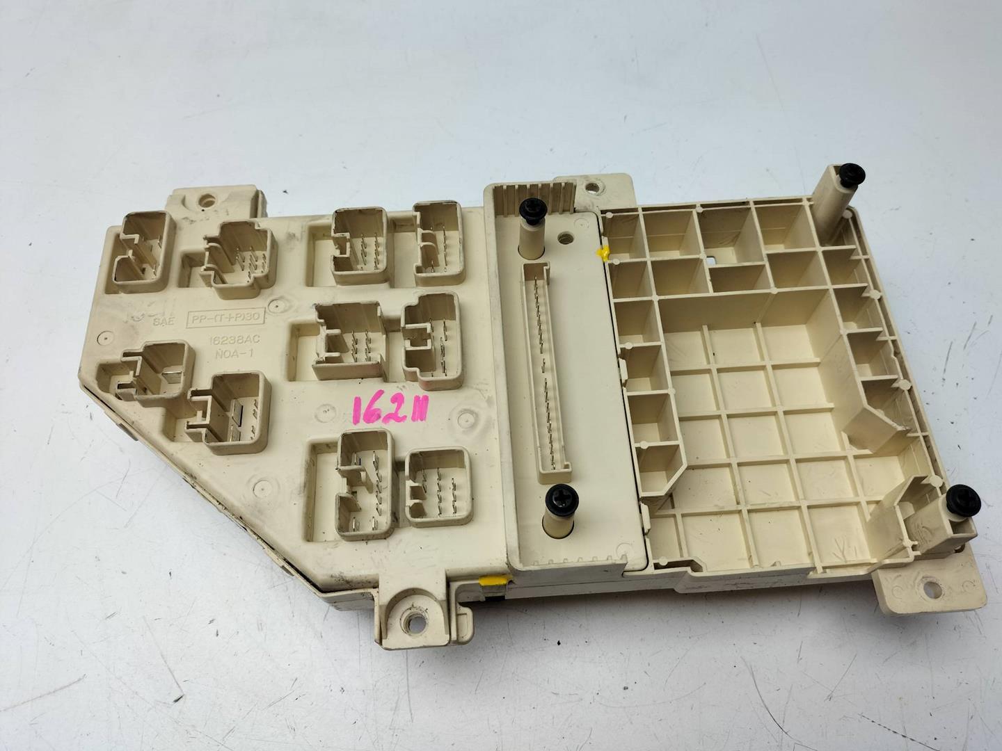 FORD Focus 2 generation (2004-2011) Fuse Box 16238AC 20617005