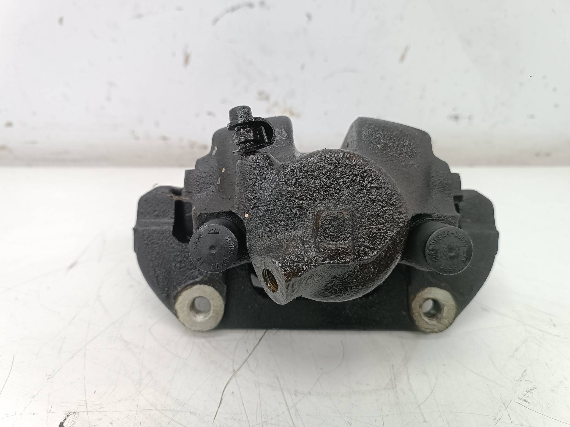 BMW 3 Series E46 (1997-2006) Front Right Brake Caliper 11819000671,11819000671 24583163