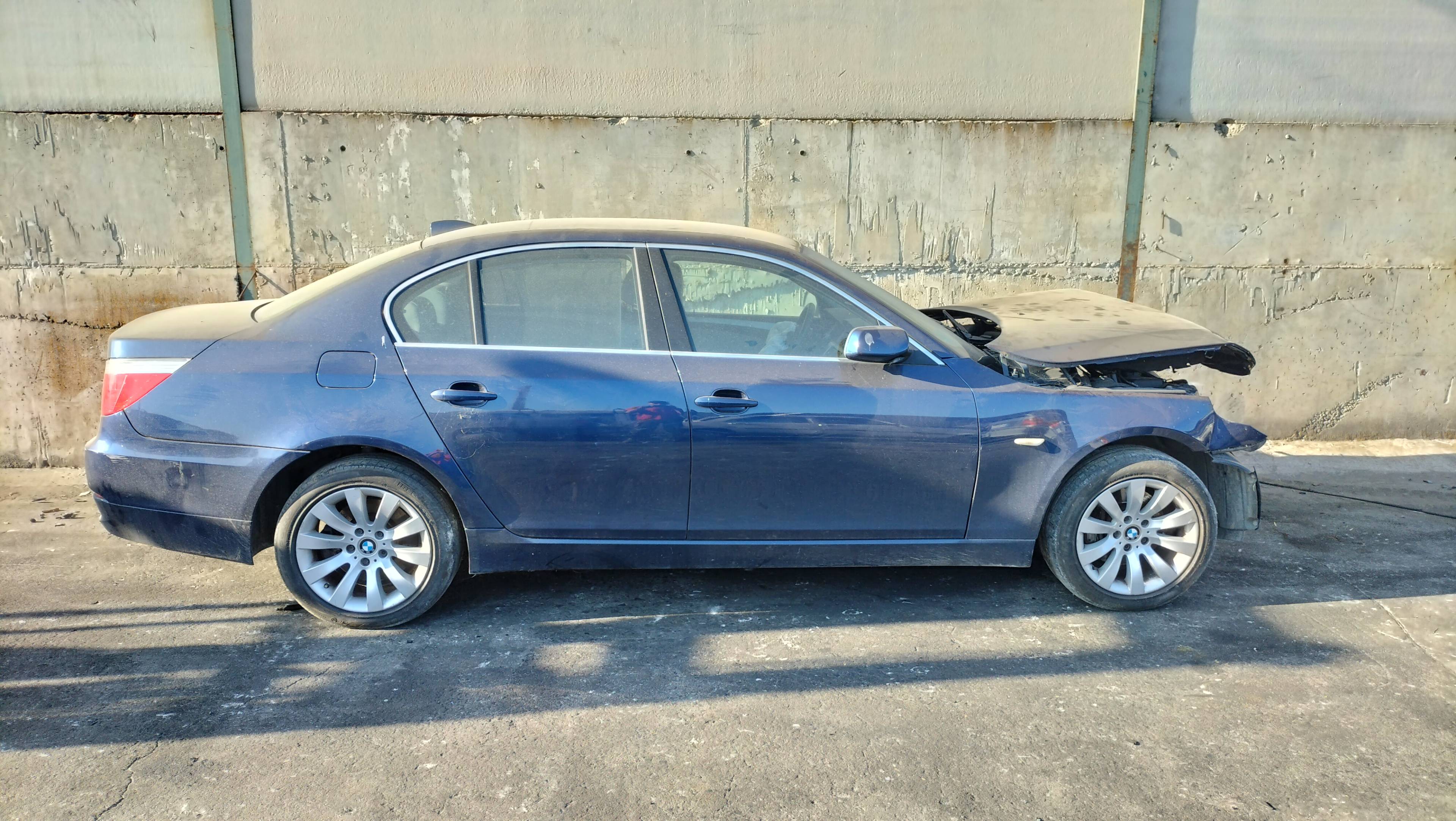 BMW 5 Series E60/E61 (2003-2010) Främre vänster hjulnav 6760953 24581936