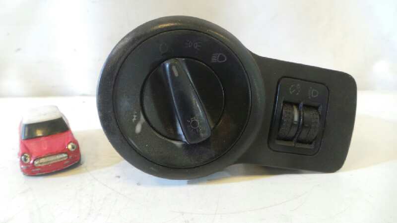 SKODA Octavia 1 generation (1996-2010) Headlight Switch Control Unit 3B0941531C 19082689