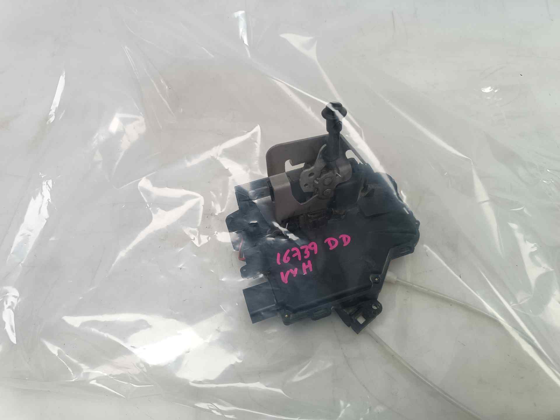 SUZUKI A4 B6/8E (2000-2005) Front Right Door Lock 8E1837016C,8E1837016C 24592106