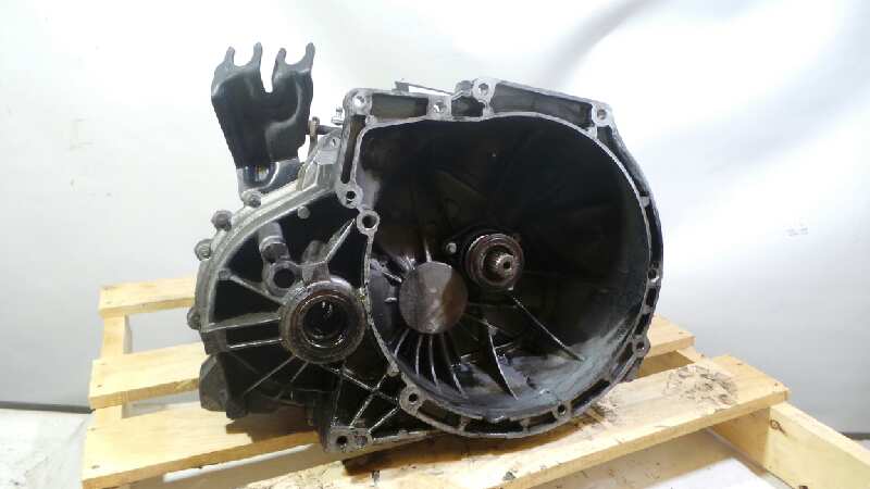 PEUGEOT Focus 2 generation (2004-2011) Gearbox 3M5R7002YF,3M5R-7002-YF,5VELOCIDADES 19094296