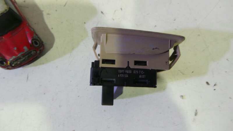 BMW 3 Series E90/E91/E92/E93 (2004-2013) Rear Right Door Window Control Switch 6935534, 159798000257C, 3PINES 19129414