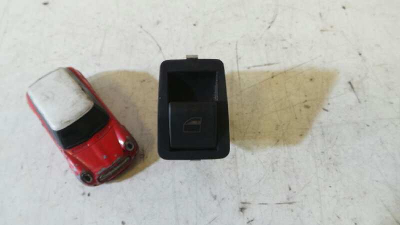 RENAULT 3 Series E46 (1997-2006) Rear Right Door Window Control Switch 6902174, 4PINES 19122420