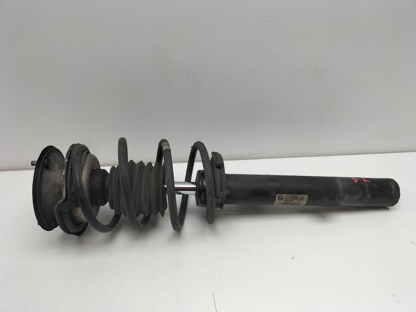 BMW 3 Series E90/E91/E92/E93 (2004-2013) Front Left Shock Absorber 3131677117702, 10541315 19195160