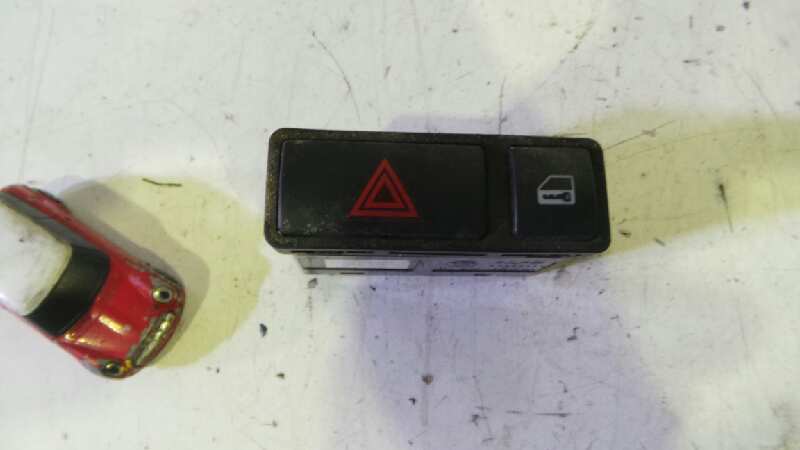 VAUXHALL 3 Series E46 (1997-2006) Bouton de danger 61318368920, 6PINES 19123015