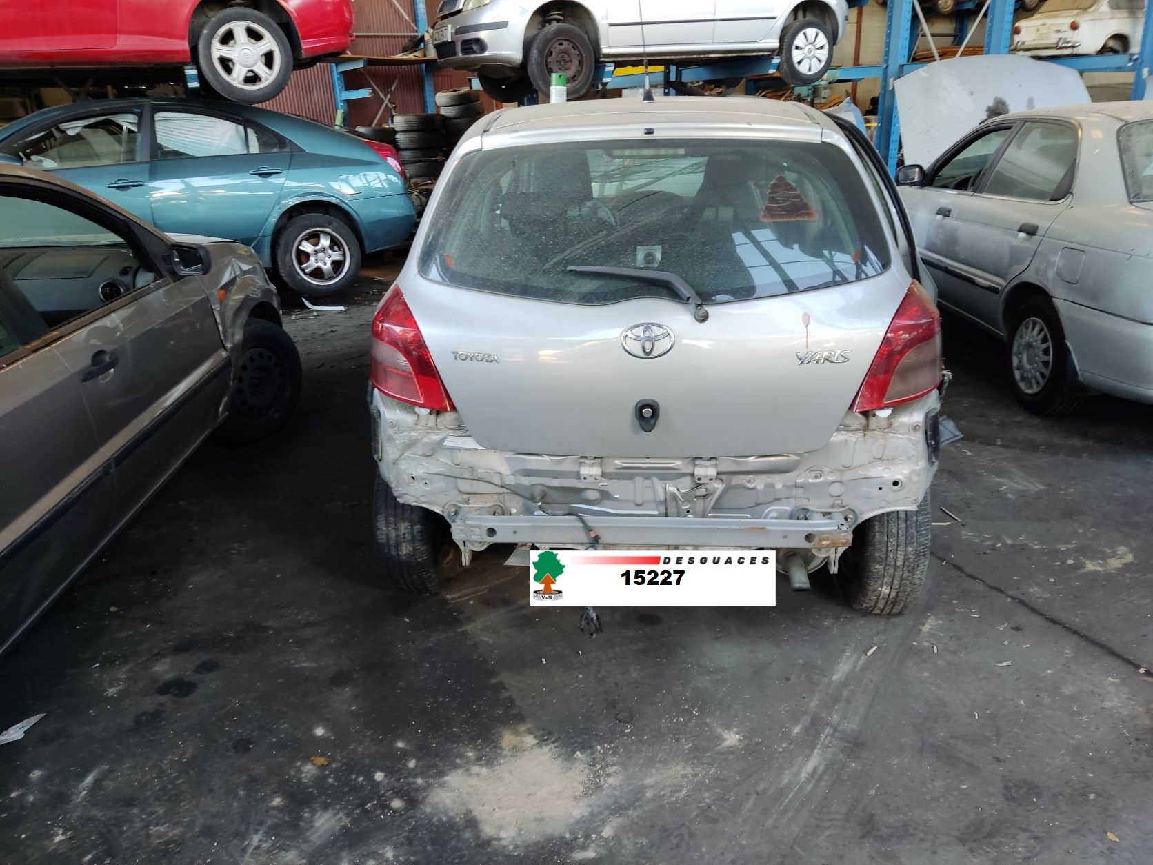 TOYOTA Yaris 2 generation (2005-2012) Amortisseur arrière droit 7442012,PD47,96410116 19217920