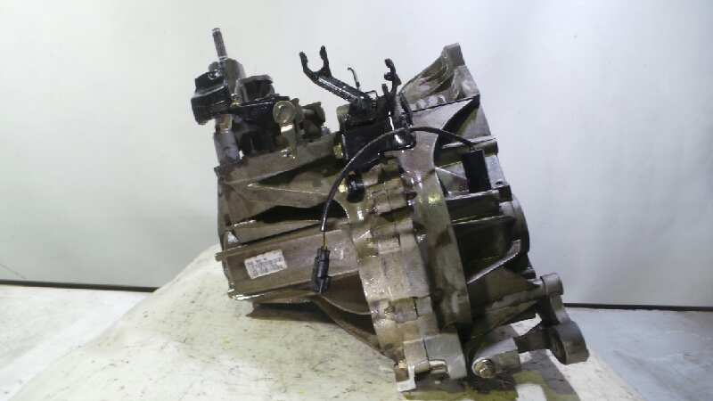 PEUGEOT Focus 1 generation (1998-2010) Gearbox 2S4R7002PA 19137876