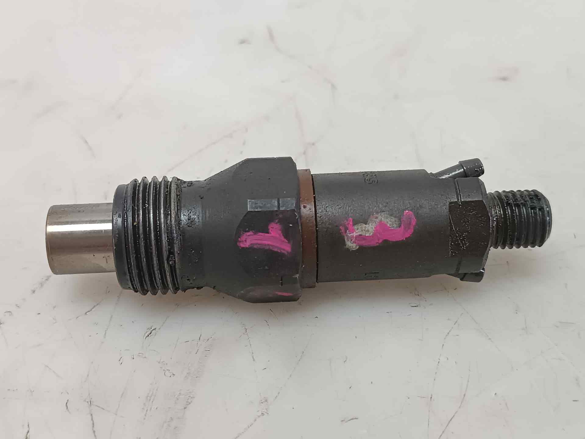 RENAULT CLIO II (BB0/1/2_, CB0/1/2_) Fuel Injector LCR6735405, LCR6735405 24584535