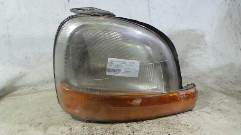 ASTON MARTIN Kangoo 1 generation (1998-2009) Front Right Headlight 18879809