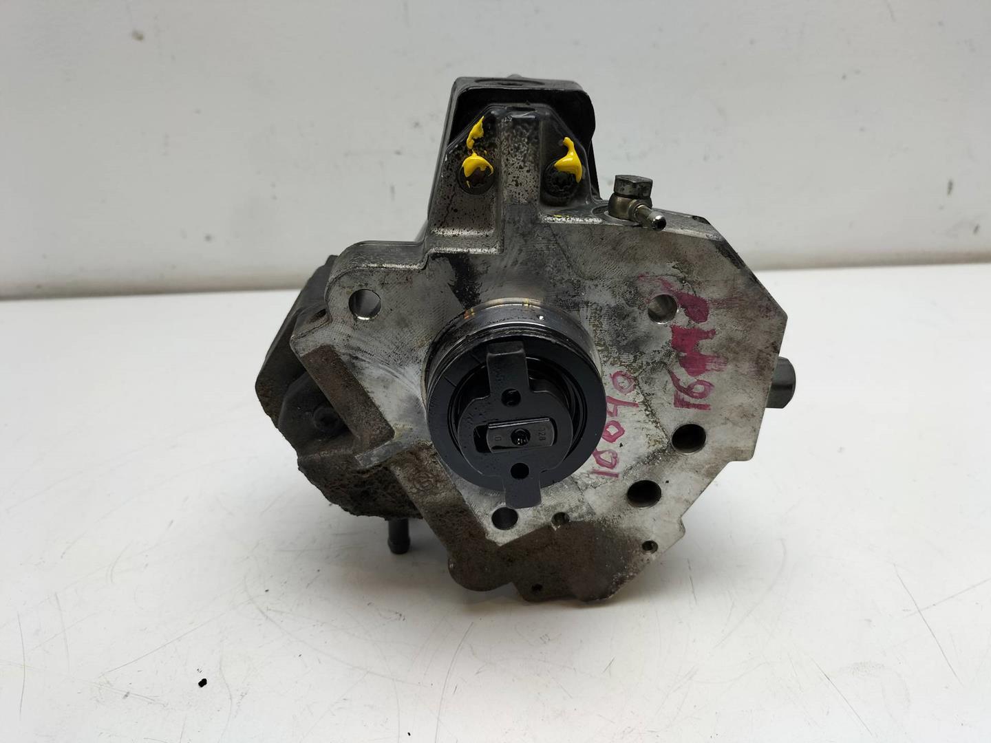 VOLVO S80 1 generation (1998-2006) High Pressure Fuel Pump 8689590, 0445010043 19031540