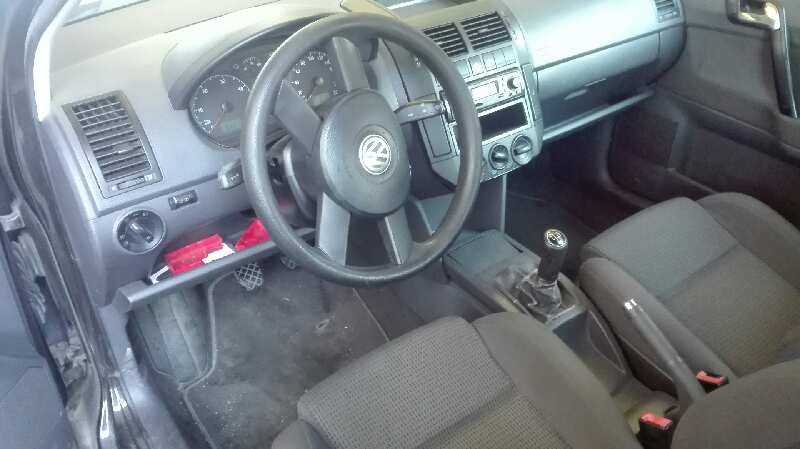 VOLKSWAGEN Polo 4 generation (2001-2009) Стартер 0001125042,0001125042 19129950