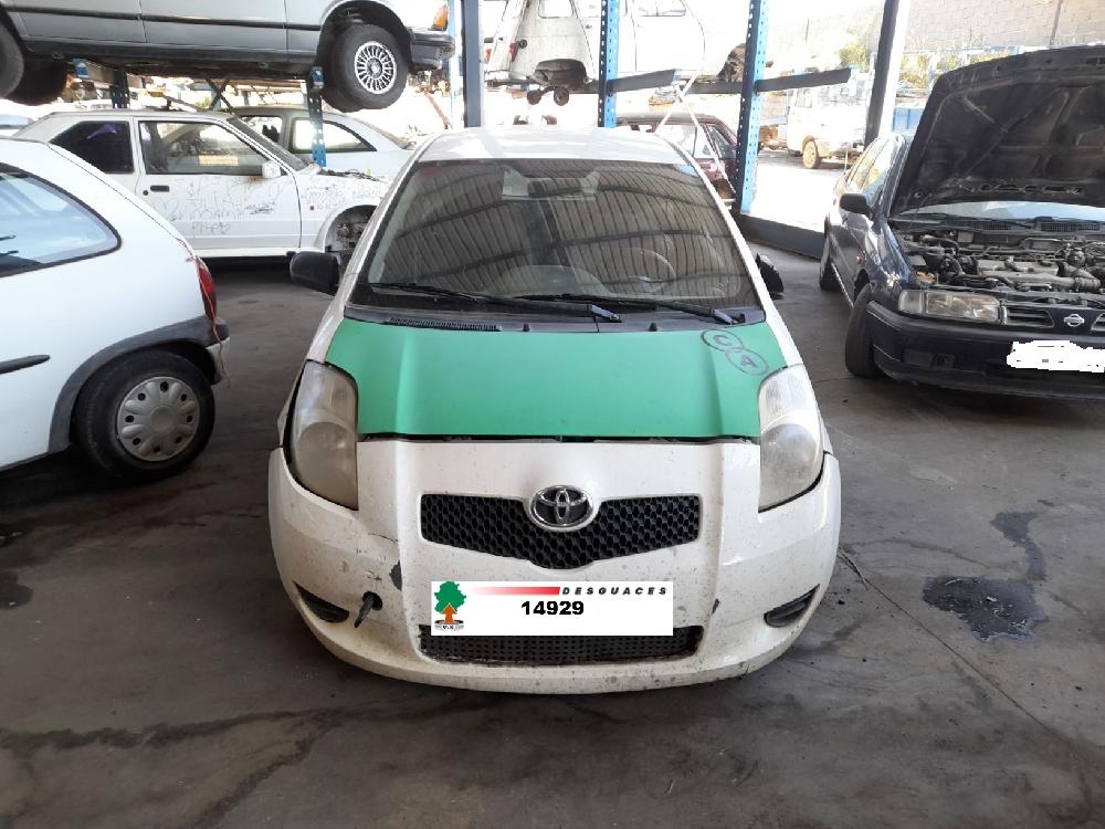 TOYOTA Yaris 2 generation (2005-2012) Стеклоподъемник передней левой двери 857020F010,AV2621002730 19009257