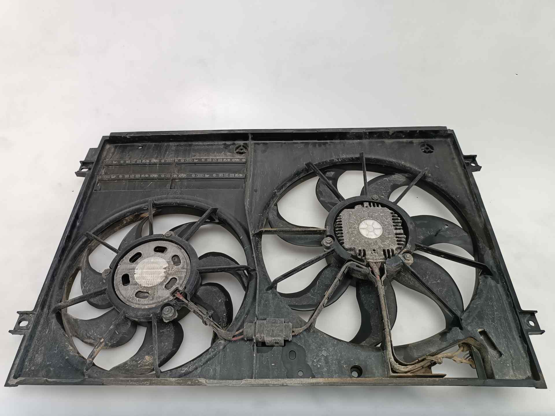 AUDI A8 D2/4D (1994-2002) Diffuser Fan 1K0121223 25915963