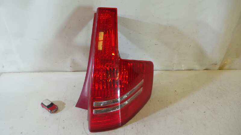 PEUGEOT C4 1 generation (2004-2011) Rear Right Taillight Lamp 9655863980 19124733