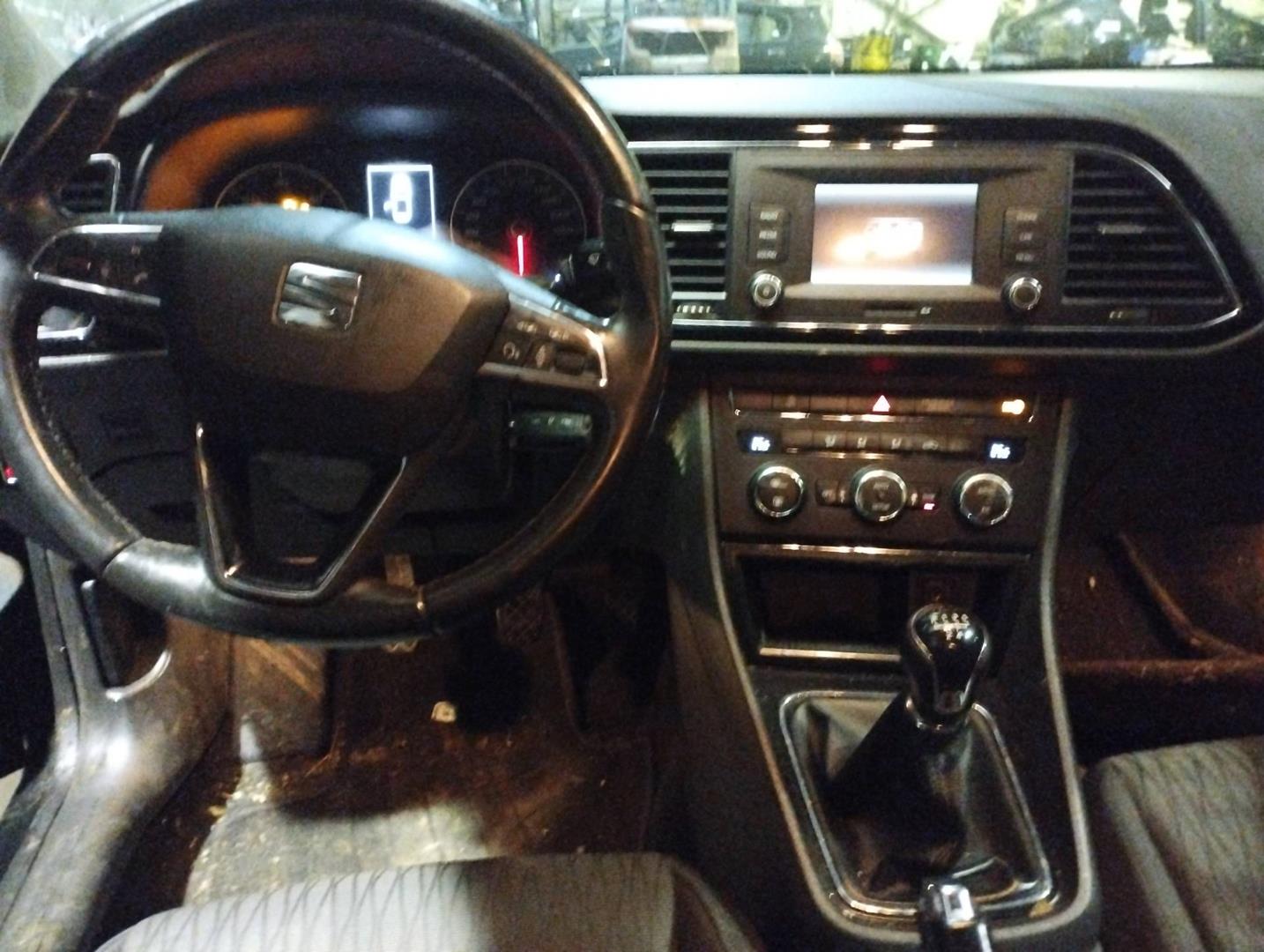 SEAT Leon 3 generation (2012-2020) Front Left Driveshaft 1K0407271LB 19210970