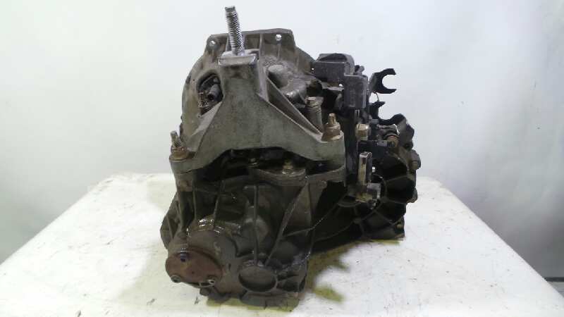 PEUGEOT Focus 1 generation (1998-2010) Gearbox XS4R7002RA 19038041