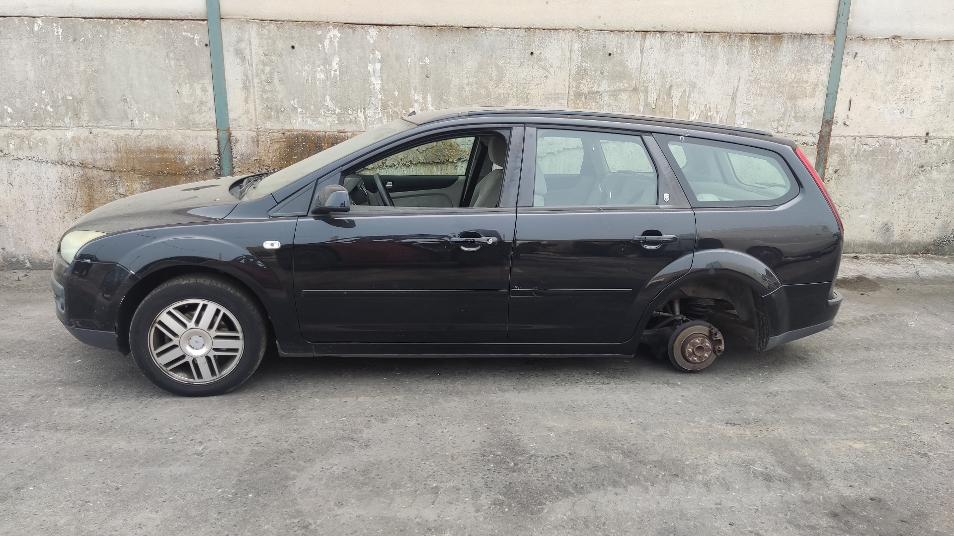 CHEVROLET Focus 2 generation (2004-2011) Aizmugurējo kreiso durvju ārējais rokturis 4M51A266B23AC 20544325