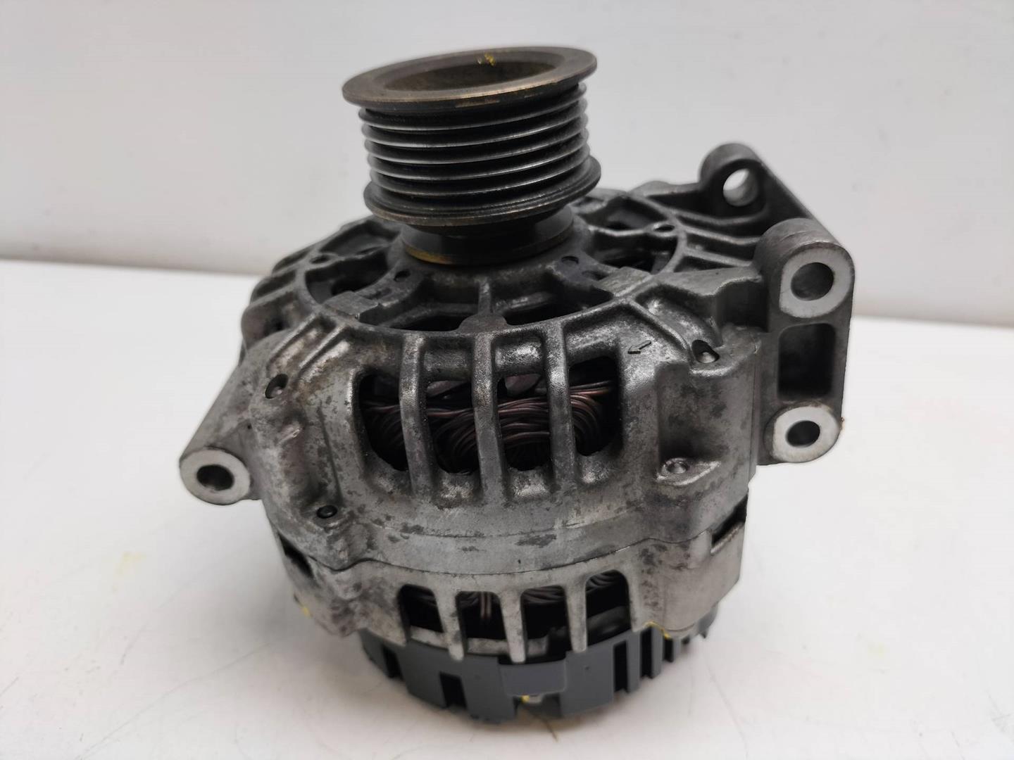 VOLKSWAGEN Scenic 1 generation (1996-2003) Alternator 8200030635 19202130