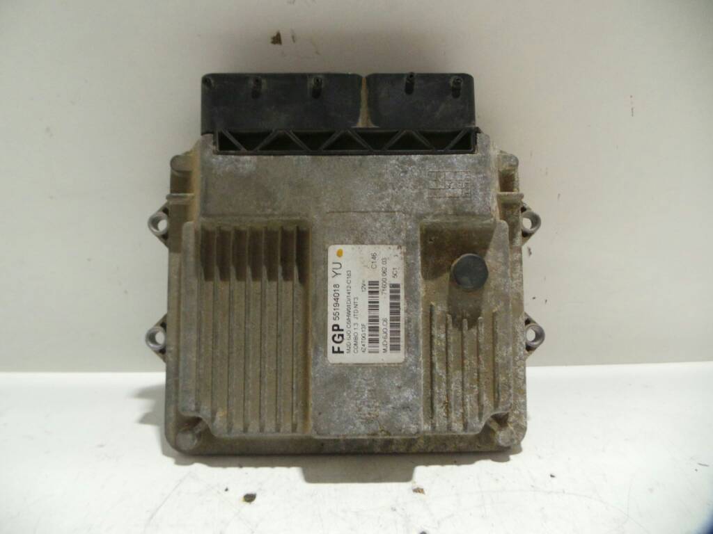 OPEL Combo C (2001-2011) Engine Control Unit ECU 55194018, 55194018 19148700