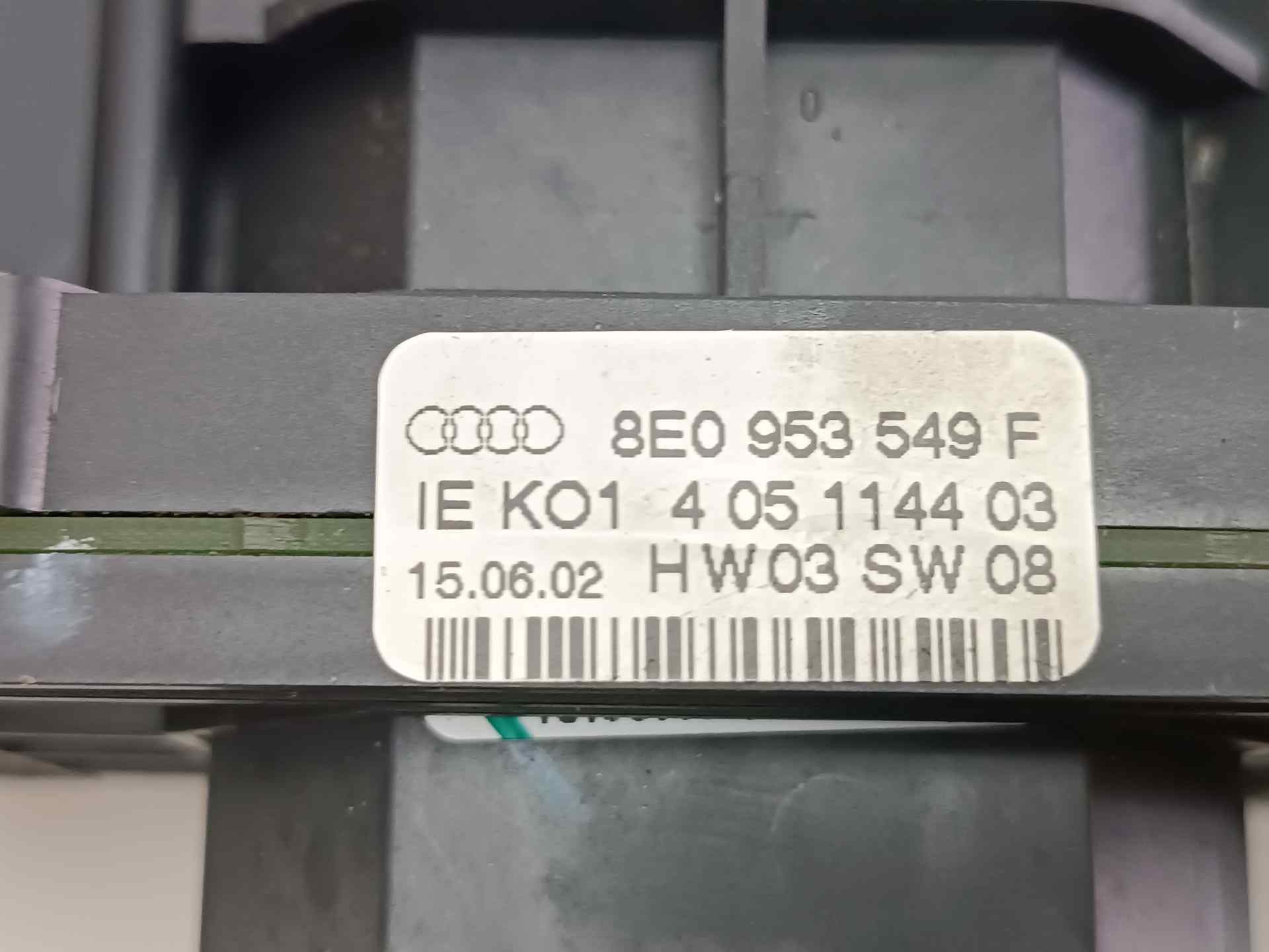 SUZUKI A4 B6/8E (2000-2005) Posukių/šviesų rankenėlė 8E0953513A,8E0953513A 24592148