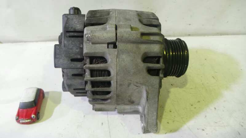 HYUNDAI i30 FD (1 generation) (2007-2012) Alternator 373002A600 19110778