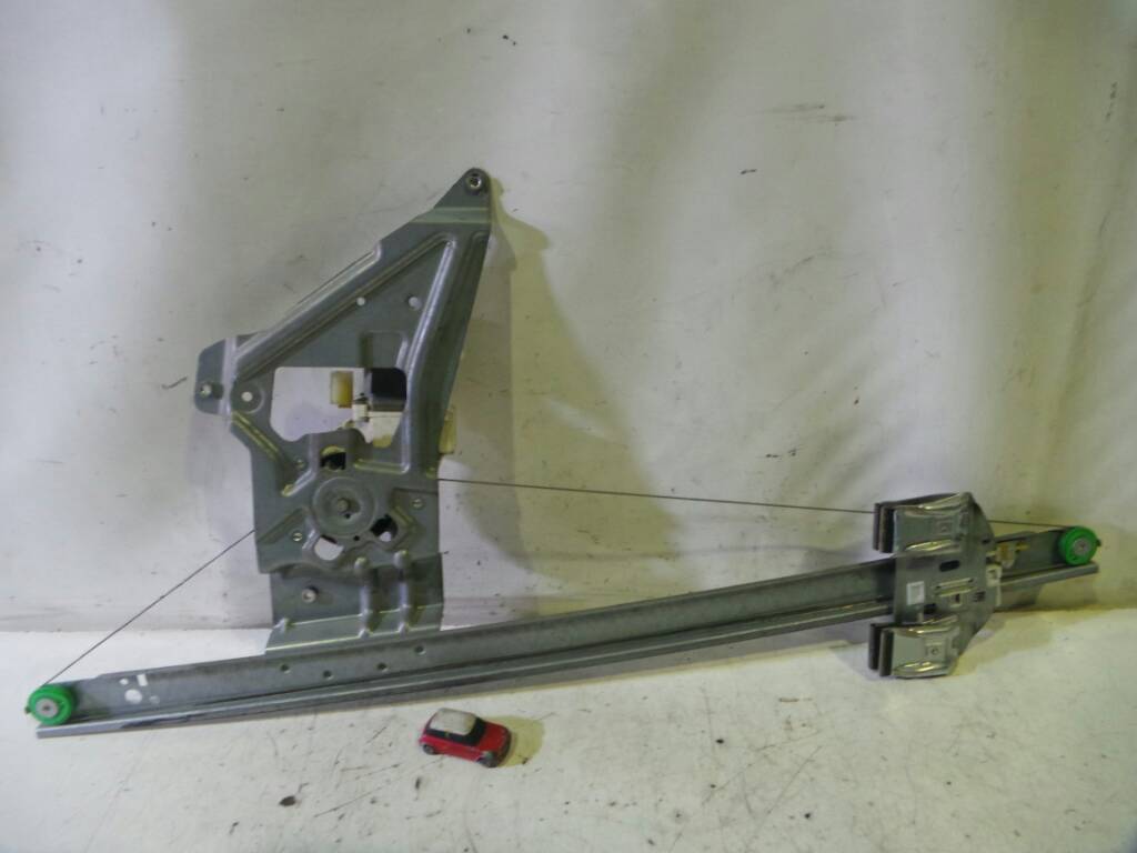 MERCEDES-BENZ Sprinter Front Right Door Window Regulator A0068205542, A9067200146, 2PINES 18991188