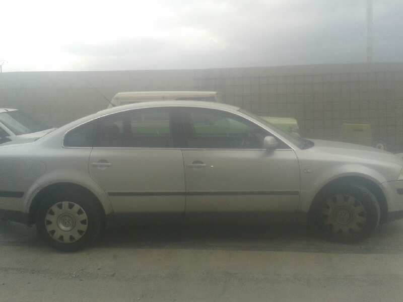 VOLKSWAGEN Passat B5 (1996-2005) Спидометр 3B0920825A,110080052002 18811207