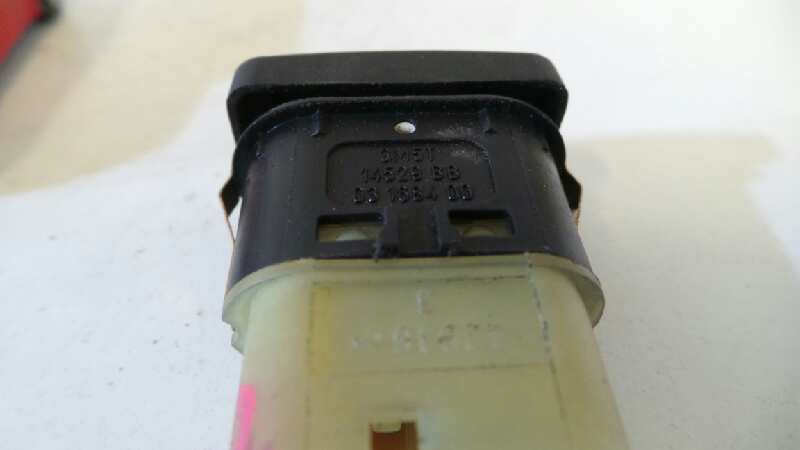 PEUGEOT Focus 2 generation (2004-2011) Front Right Door Window Switch 3M5T14529BB,03168400 19094002