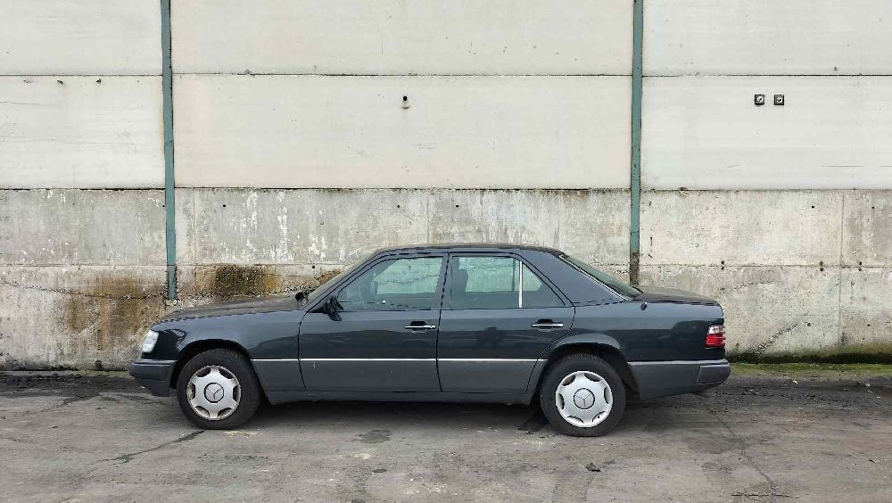 MERCEDES-BENZ E-Class W124 (1984-1997) Замок правої передньої двері A2027201235,A2027201235 23374540