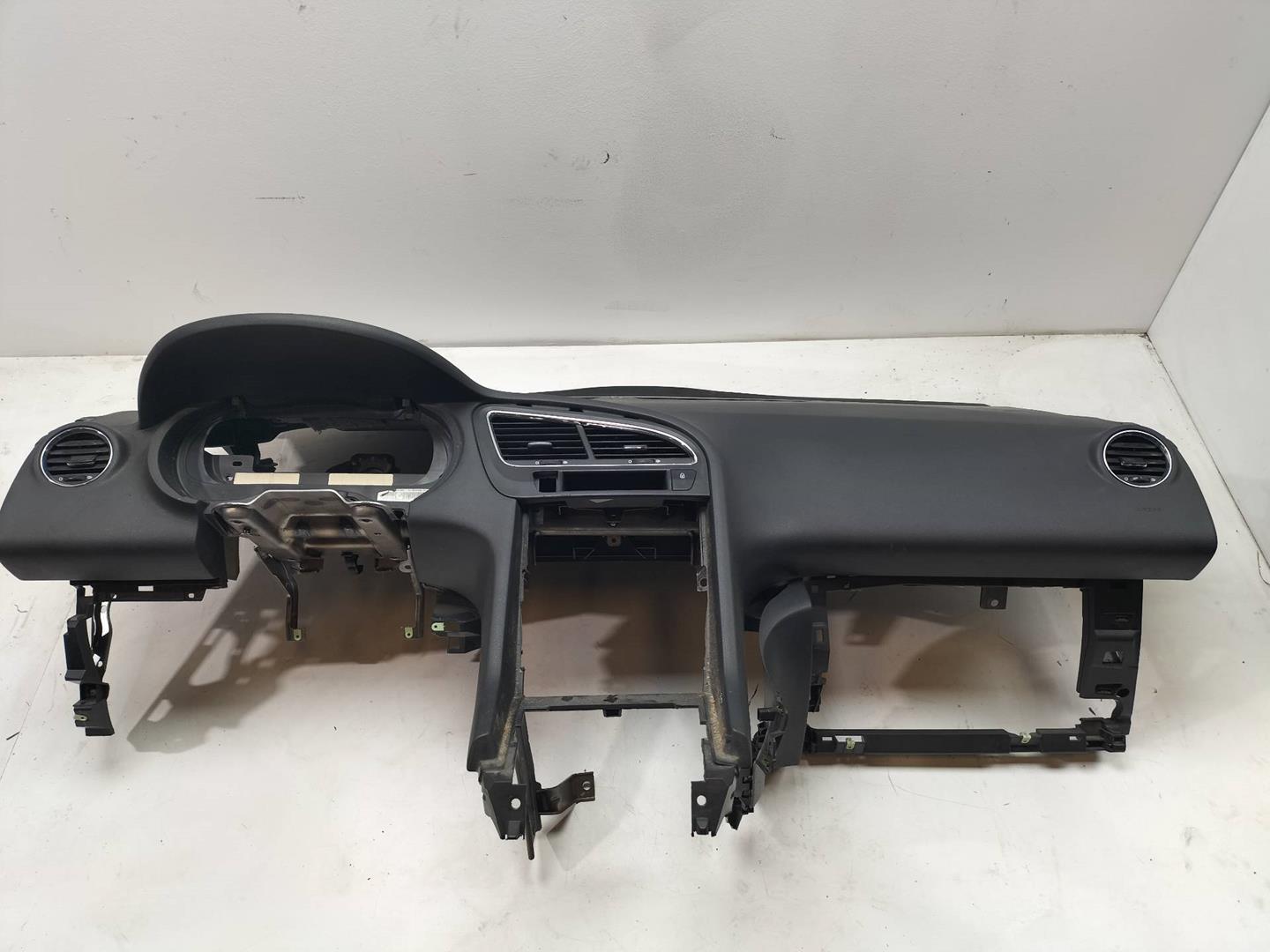 PEUGEOT 5008 1 generation (2009-2016) Bord 9684672580 19226106