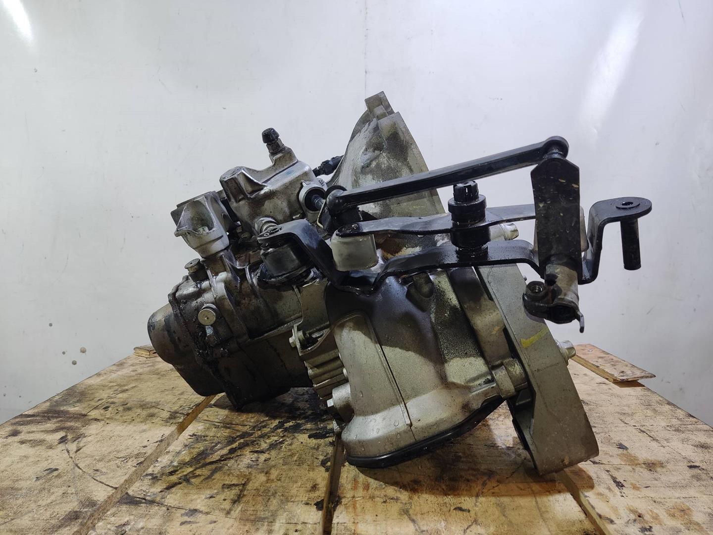 RENAULT Corsa C (2000-2006) Gearbox F13, F13C394 19147940