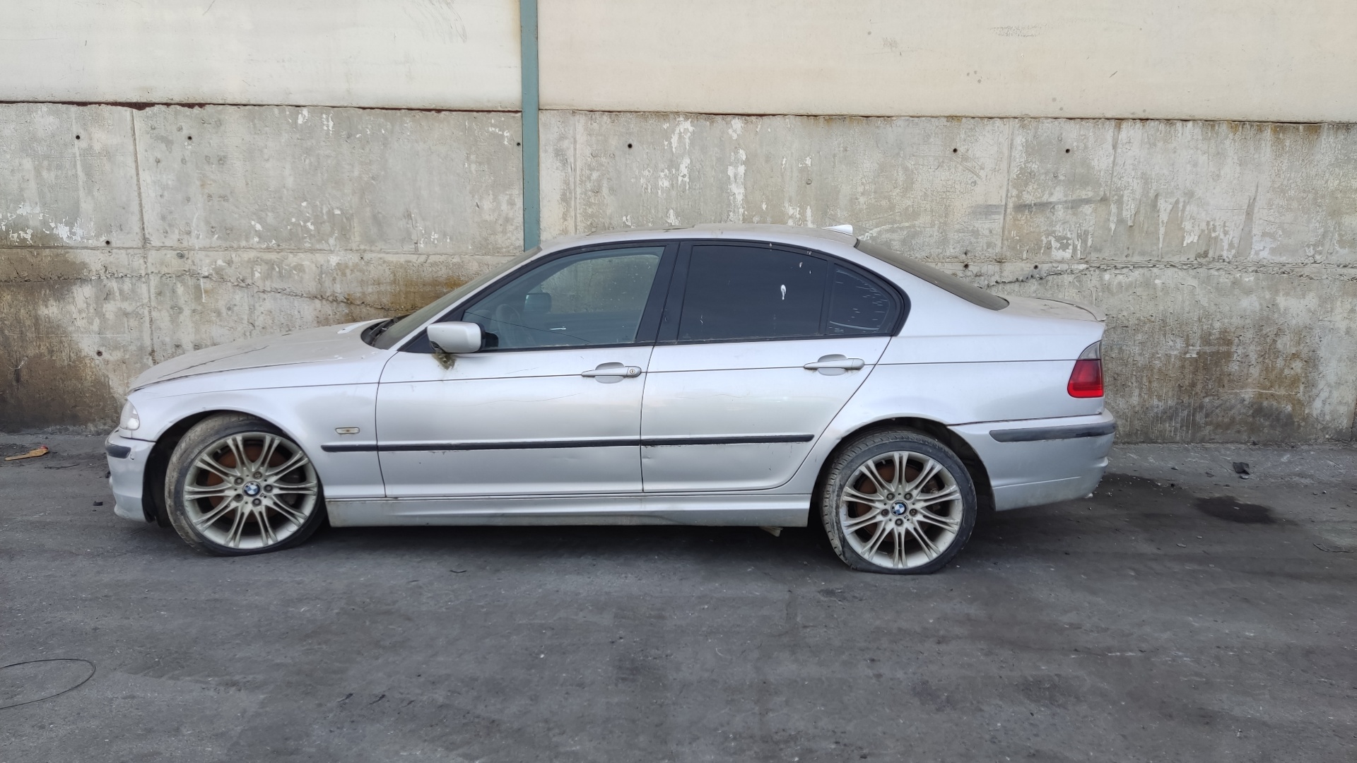 BMW 3 Series E46 (1997-2006) Aušinimo radiatorius 17119071519, 17119071519 24581044