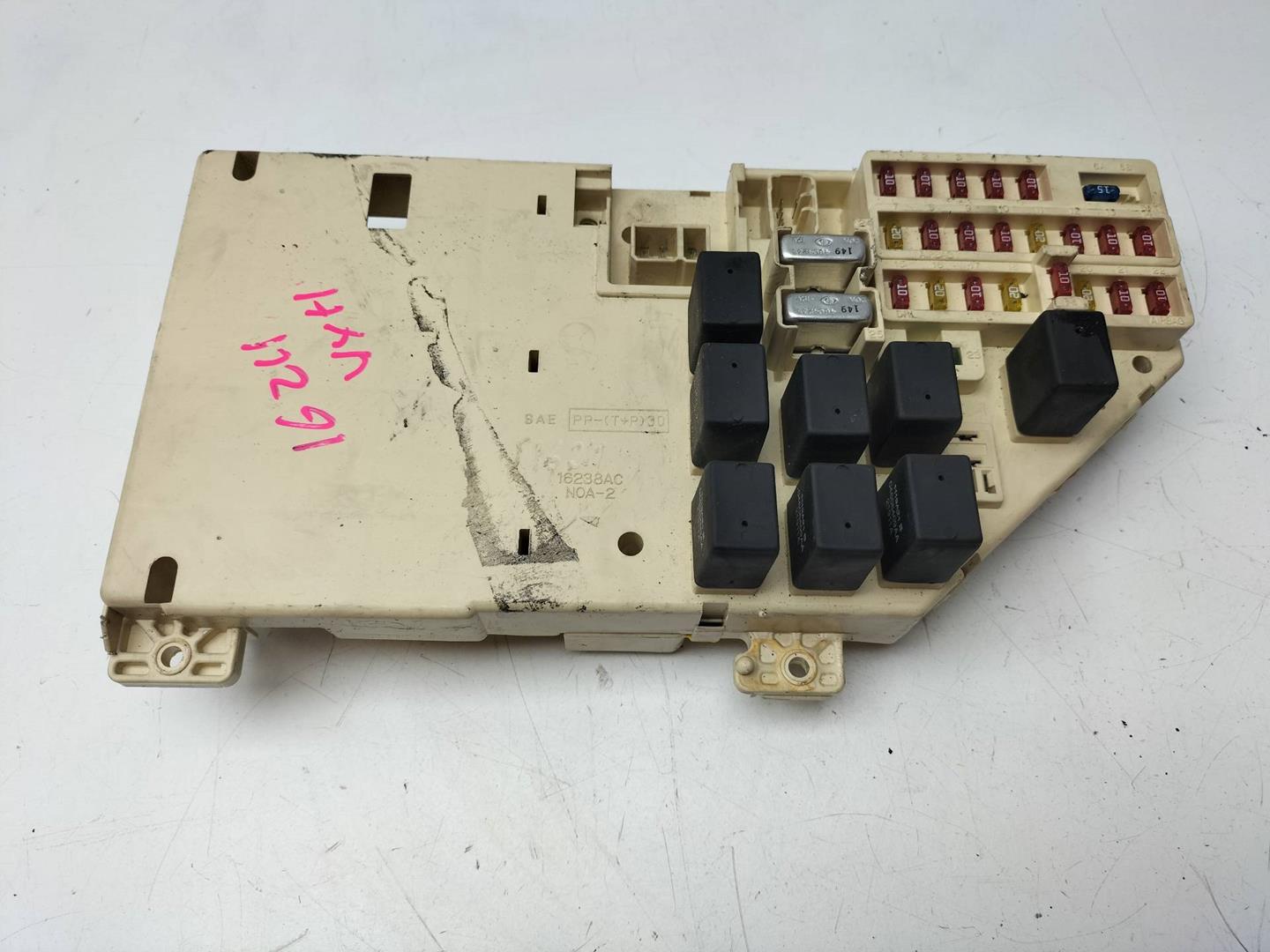 CHRYSLER 1 generation (2005-2011) Fuse Box 16238AC 20617005