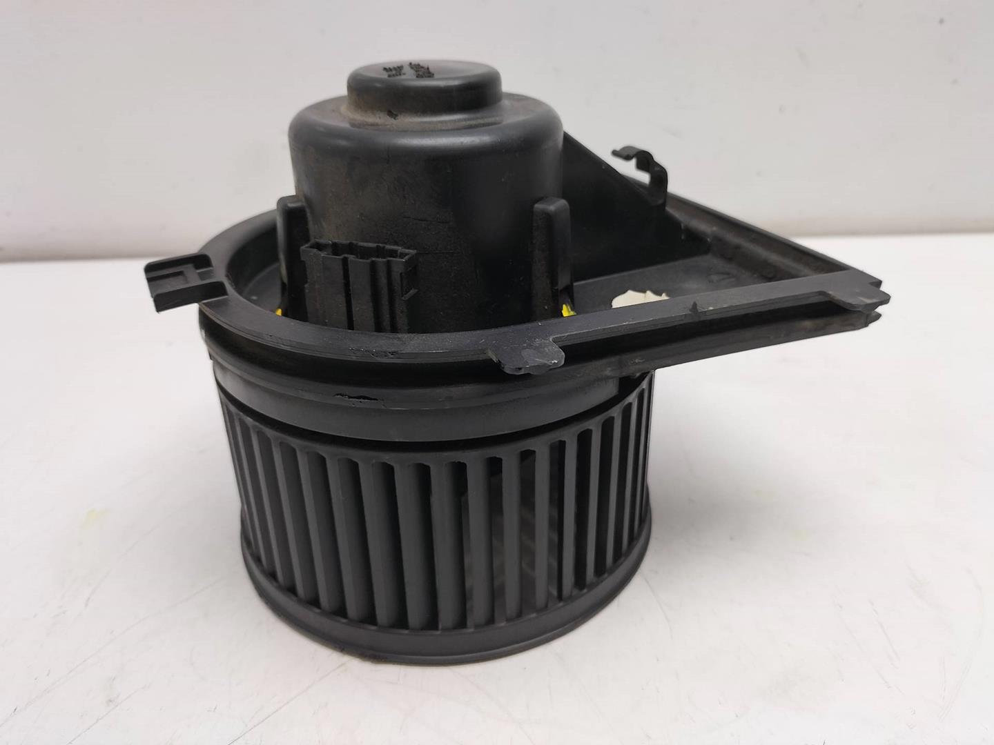 VOLKSWAGEN Bora 1 generation (1998-2005) Heater Blower Fan 1J1819021B, F657877G, VALEO 19185121