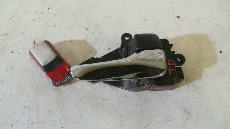 TOYOTA Outlander 2 generation (2005-2013) Right Rear Internal Opening Handle MN105360 19128653