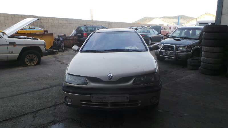 VAUXHALL Laguna 1 generation (1993-2001) Помпа кондиціонера 7700111289,8074A,SANDENSD7H15 18966473