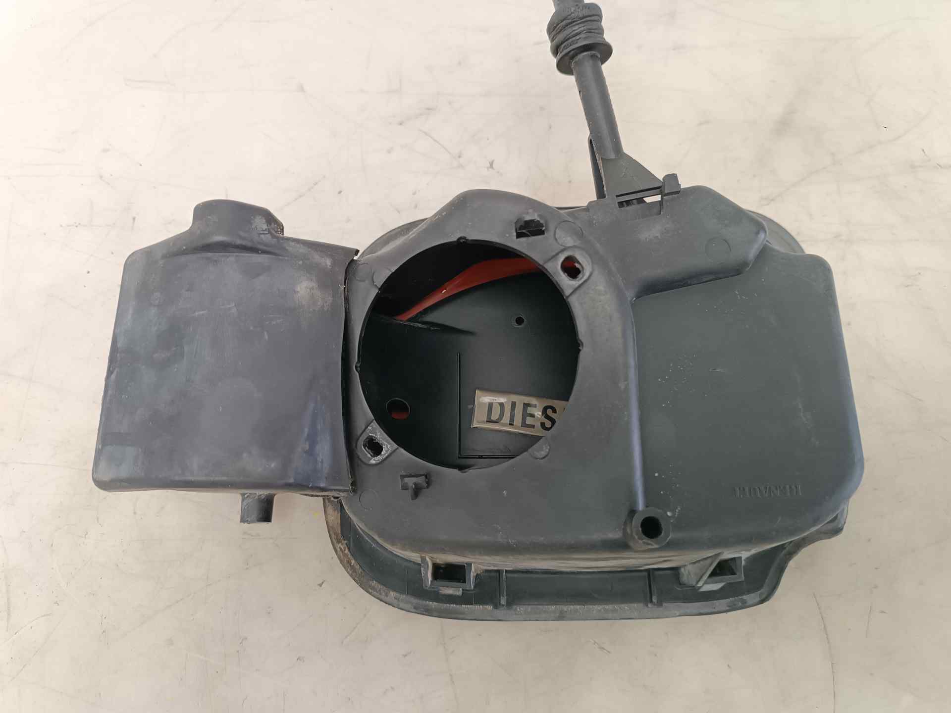 AUDI A8 D2/4D (1994-2002) Fuel tank cap 8200383466, 8200383466, 8200290092 25915365