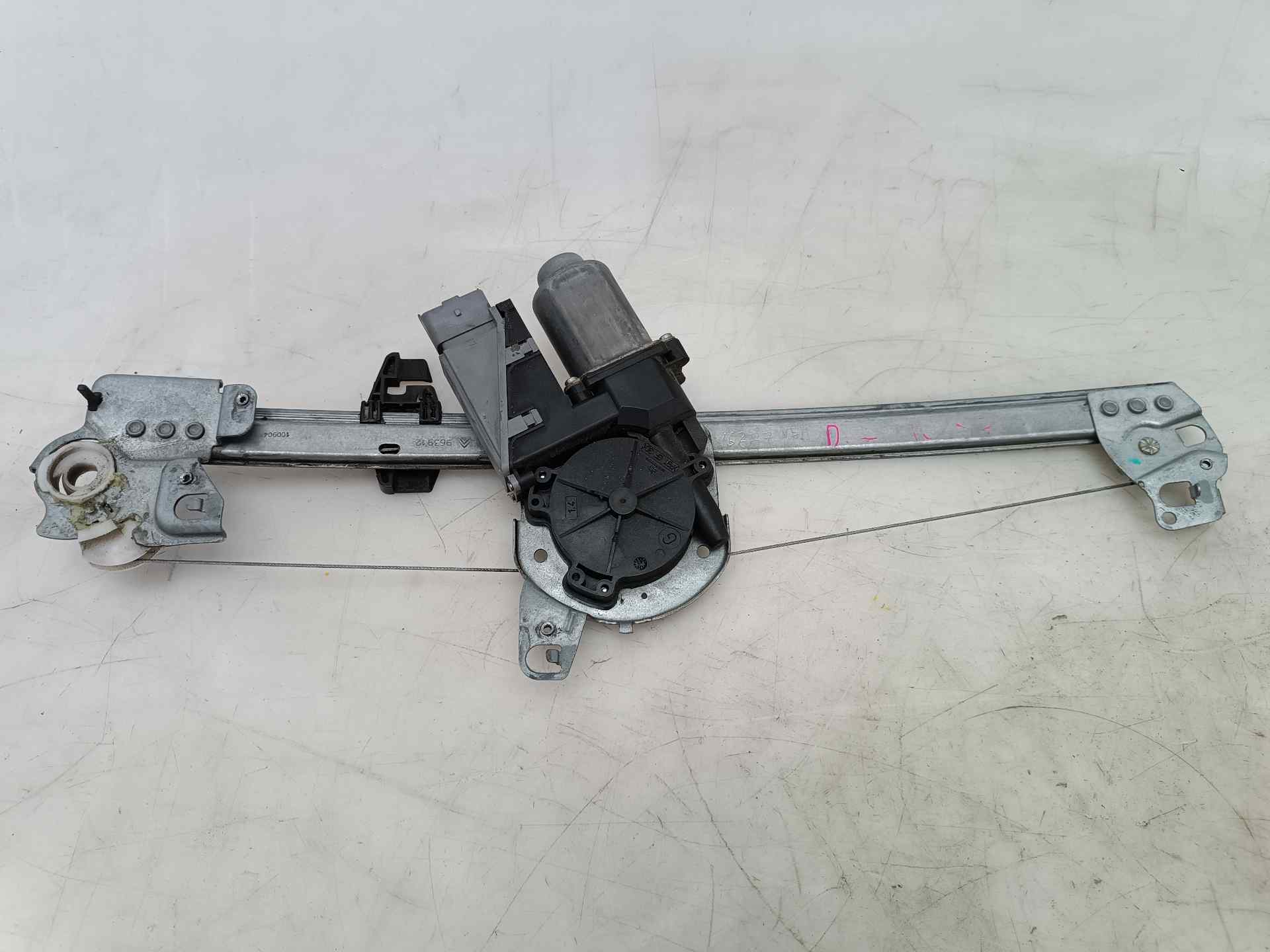 CHEVROLET C3 1 generation (2002-2010) Front Left Door Window Regulator 400619F,400619F,11331202 25915574