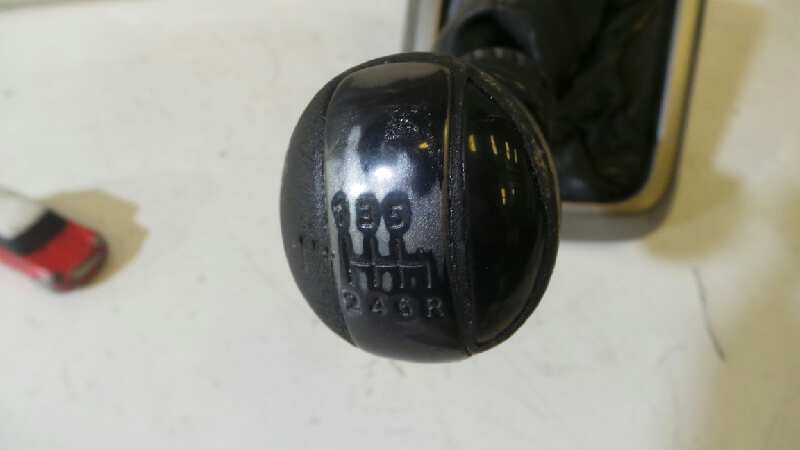 NISSAN X-Trail T30 (2001-2007) Gear Shifting Knob 6VELOCIDADES 19113807