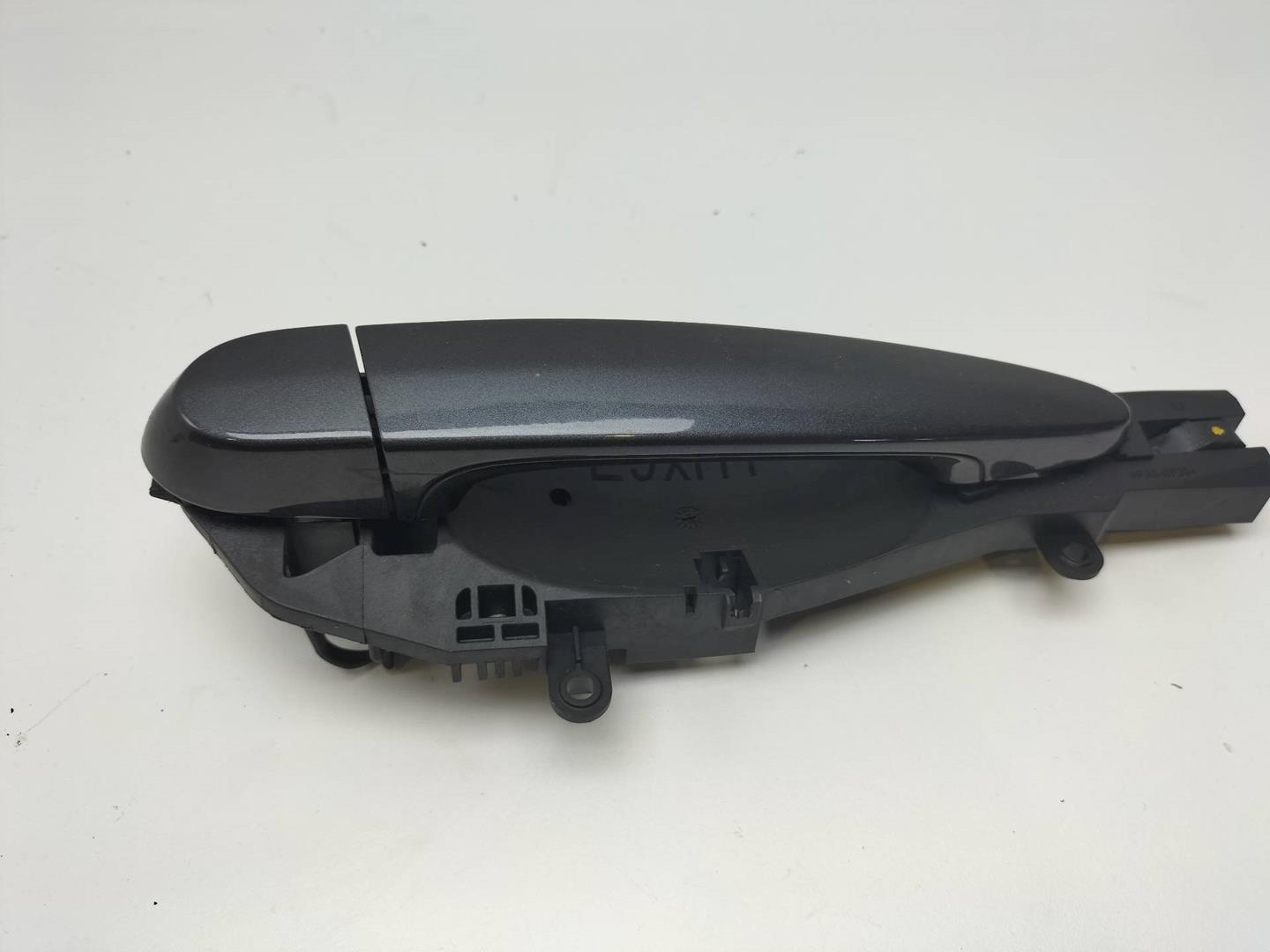 BMW 3 Series E90/E91/E92/E93 (2004-2013) Rear right door outer handle E9XHT 19202677