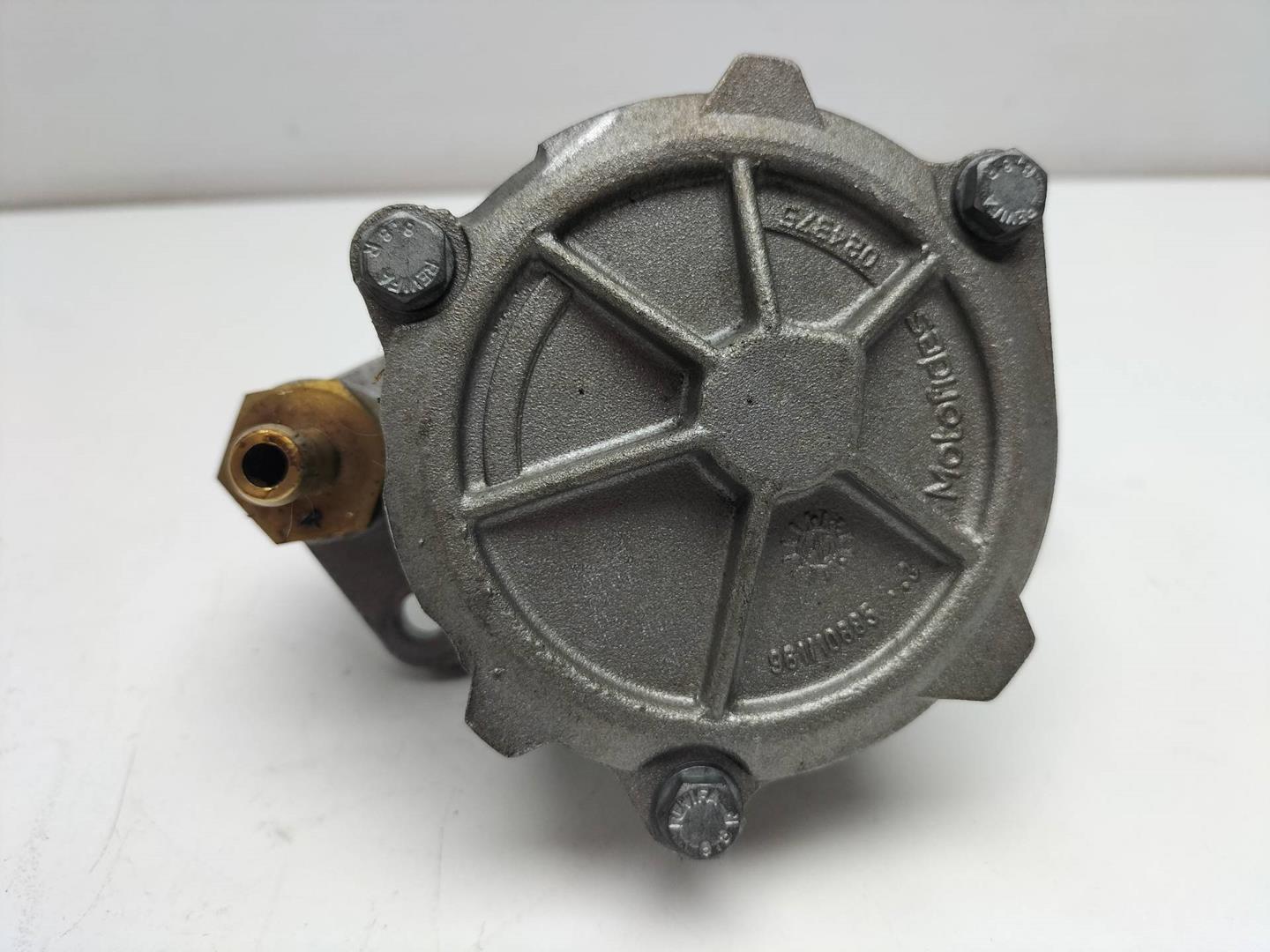 TOYOTA Hilux 5 generation (1988-1997) Vacuum Pump 2248170,96110885,024375 25909792