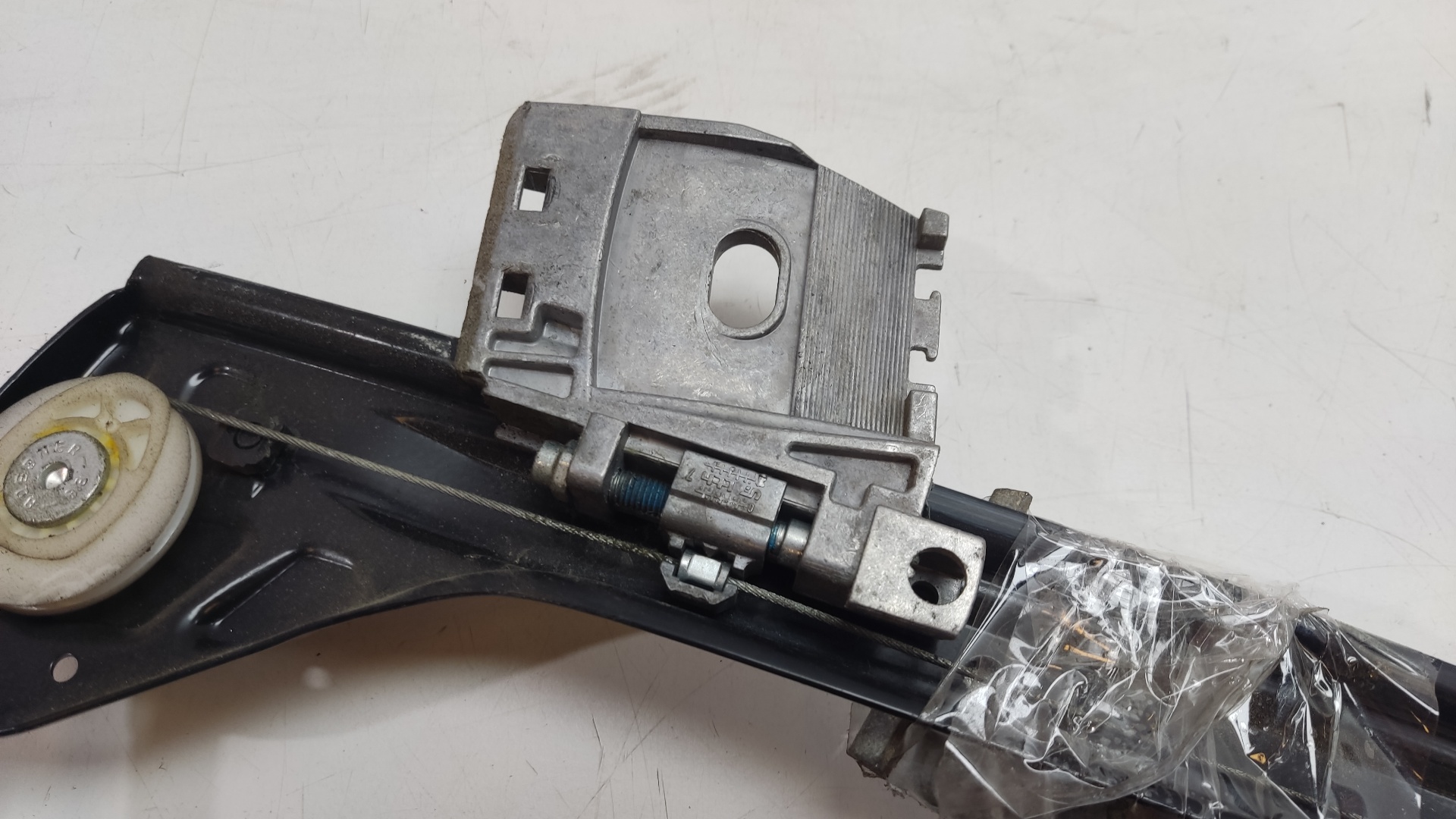 MERCEDES-BENZ 3 Series E46 (1997-2006) Front Left Door Window Regulator 676283620640 20616886