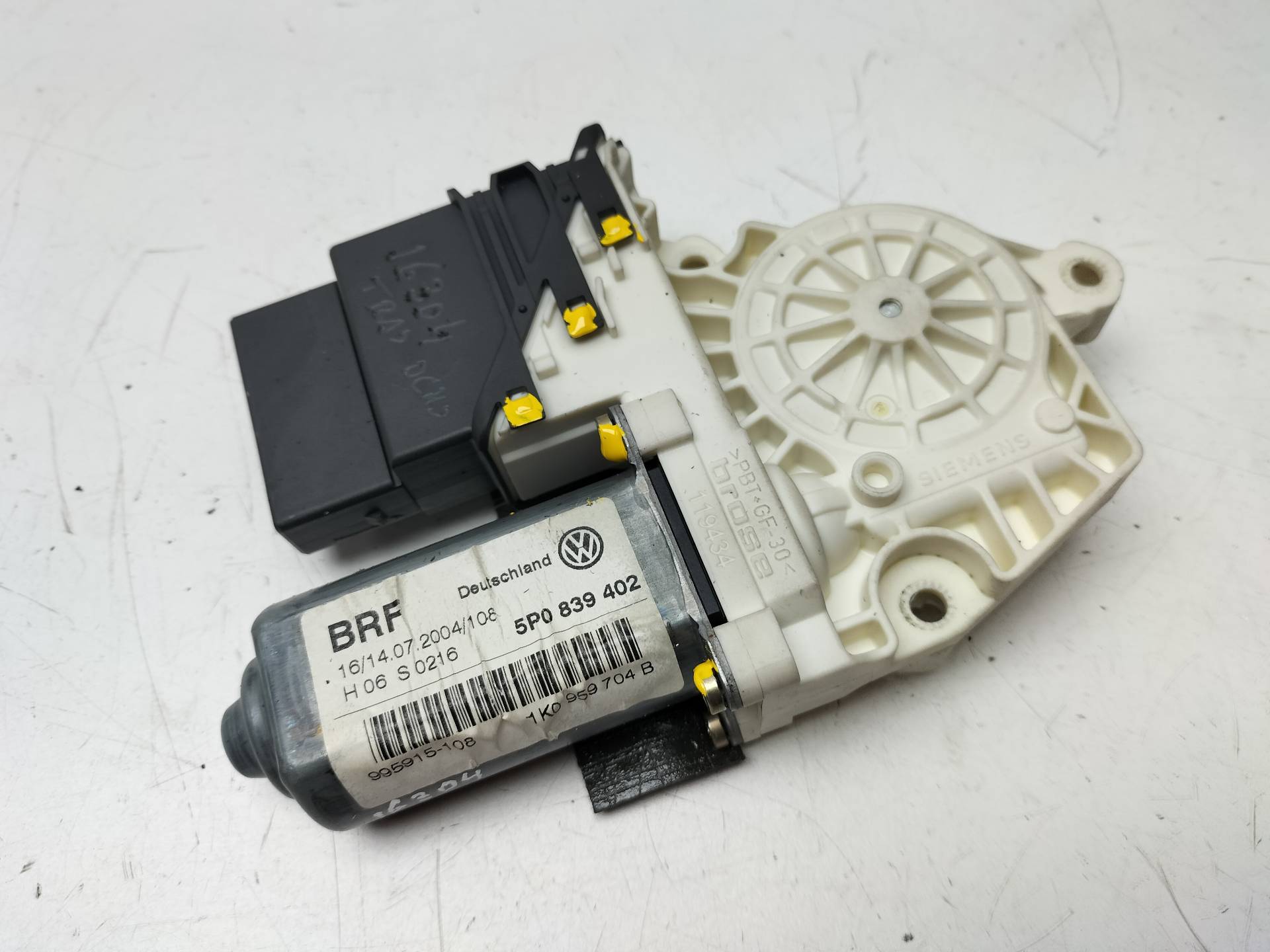 SEAT Toledo 3 generation (2004-2010) Rear Right Door Window Control Motor 5P0839402 20942073