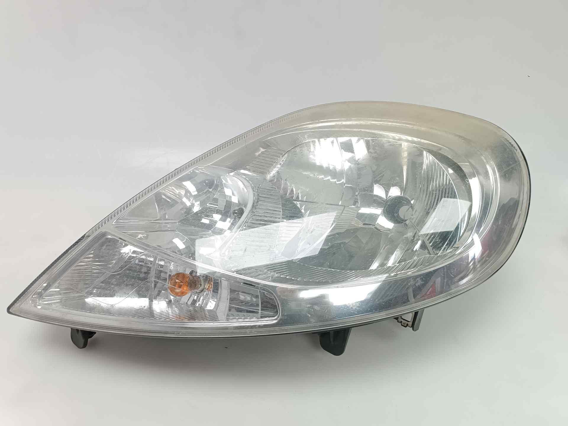 NISSAN Primastar 1 generation (2002-2014) Фара передняя левая 8200701354, 8200701354, 89313970 24583569