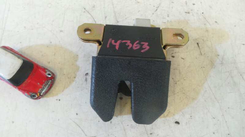 VOLKSWAGEN Bora 1 generation (1998-2005) Tailgate Boot Lock 1J5827505D,2PINES 19128707