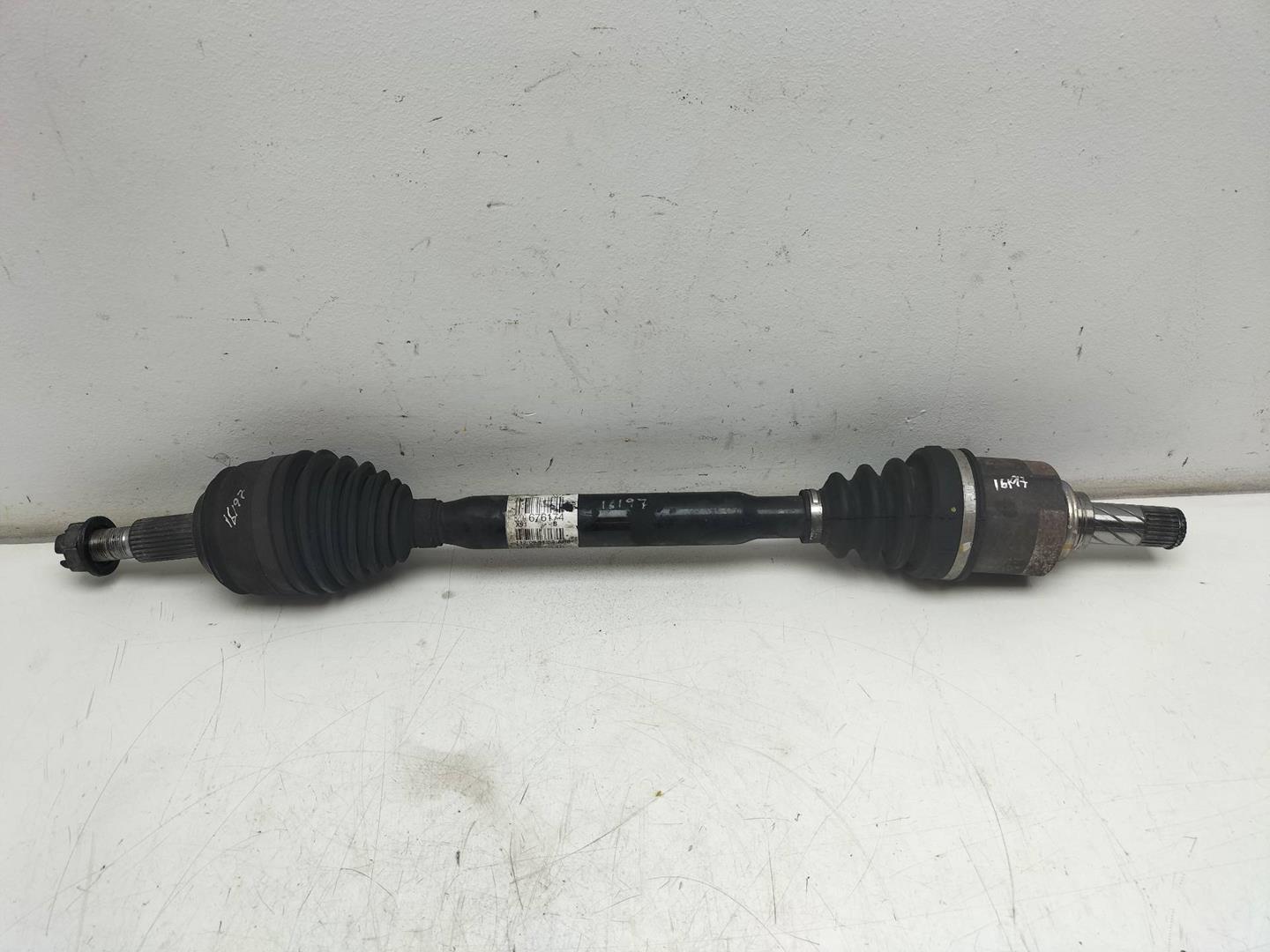 RENAULT Laguna 3 generation (2007-2015) Front Left Driveshaft 8200676174B 19278349