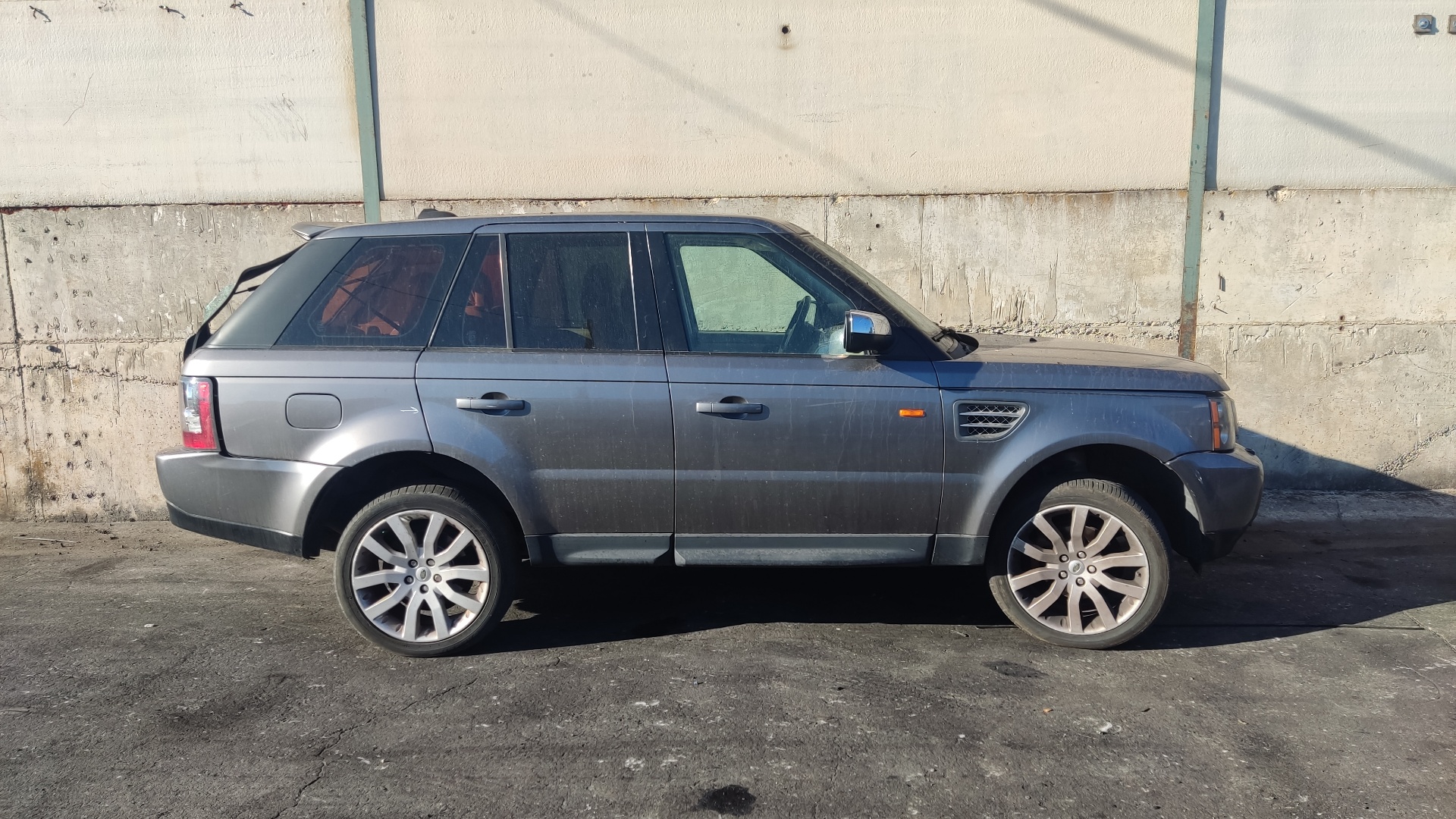 LAND ROVER Range Rover Sport 1 generation (2005-2013) Galinių kairių durų spyna FQM500370,FQM500370 24581646