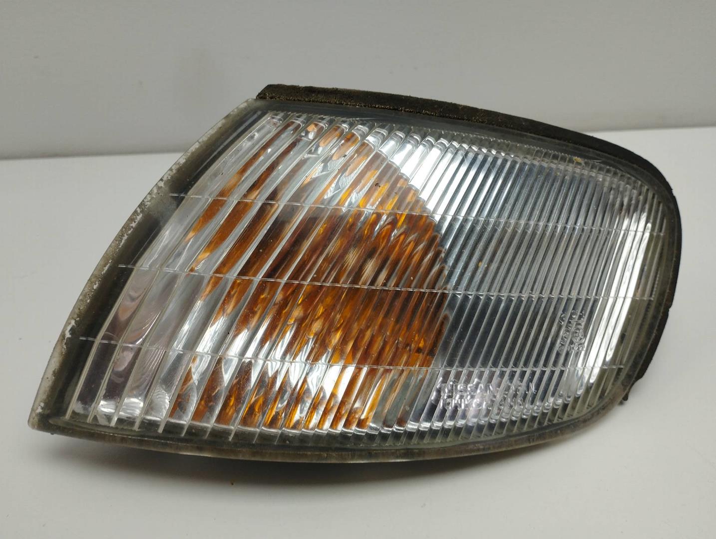 PORSCHE Almera N15 (1995-2000) Front left turn light 26135BM415 19191165